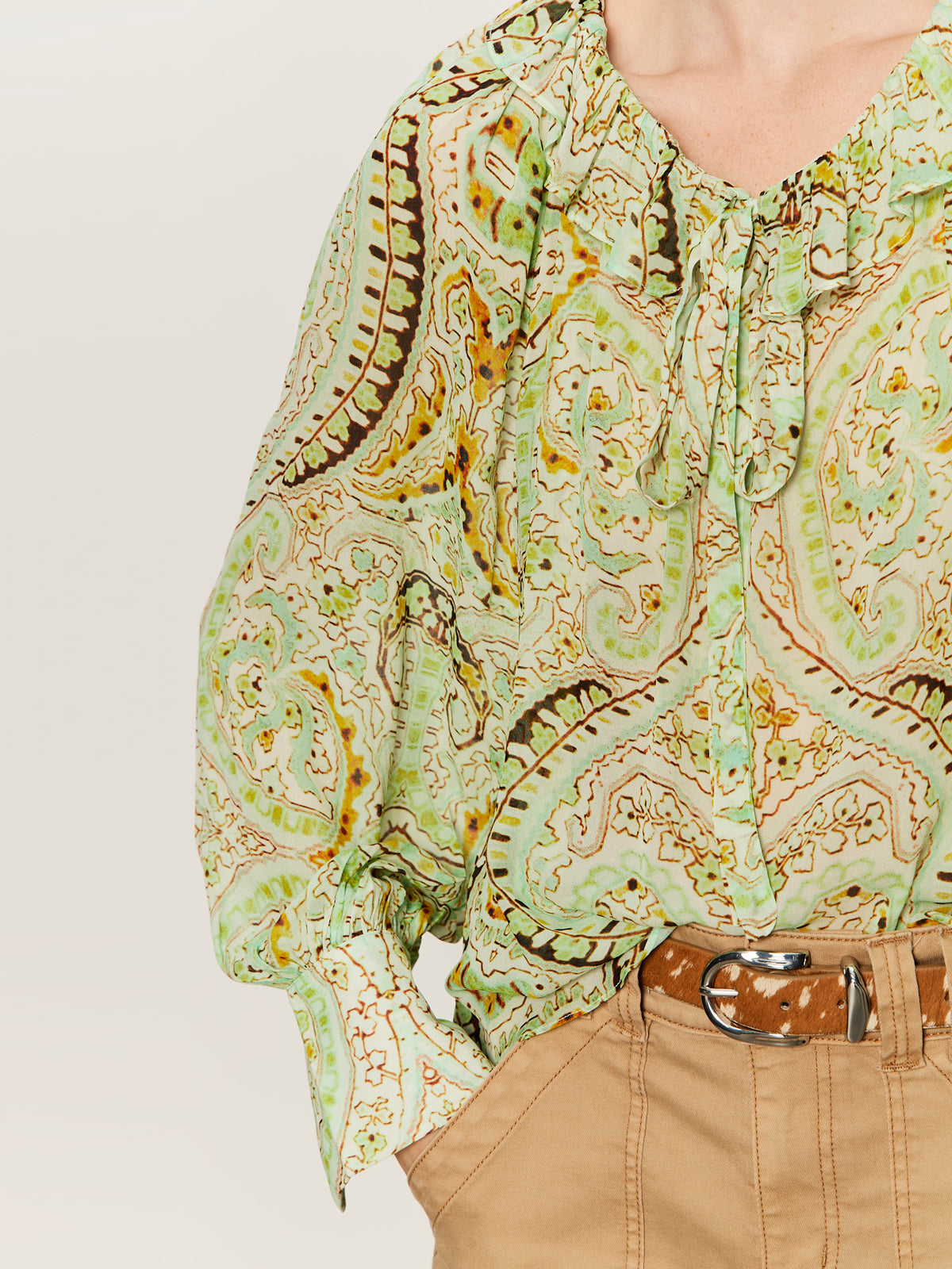Sheer Elegance Volume Blouse Verde Boheme