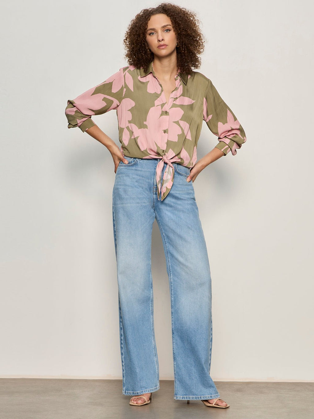 Lover Tie Shirt Pink Silhouette