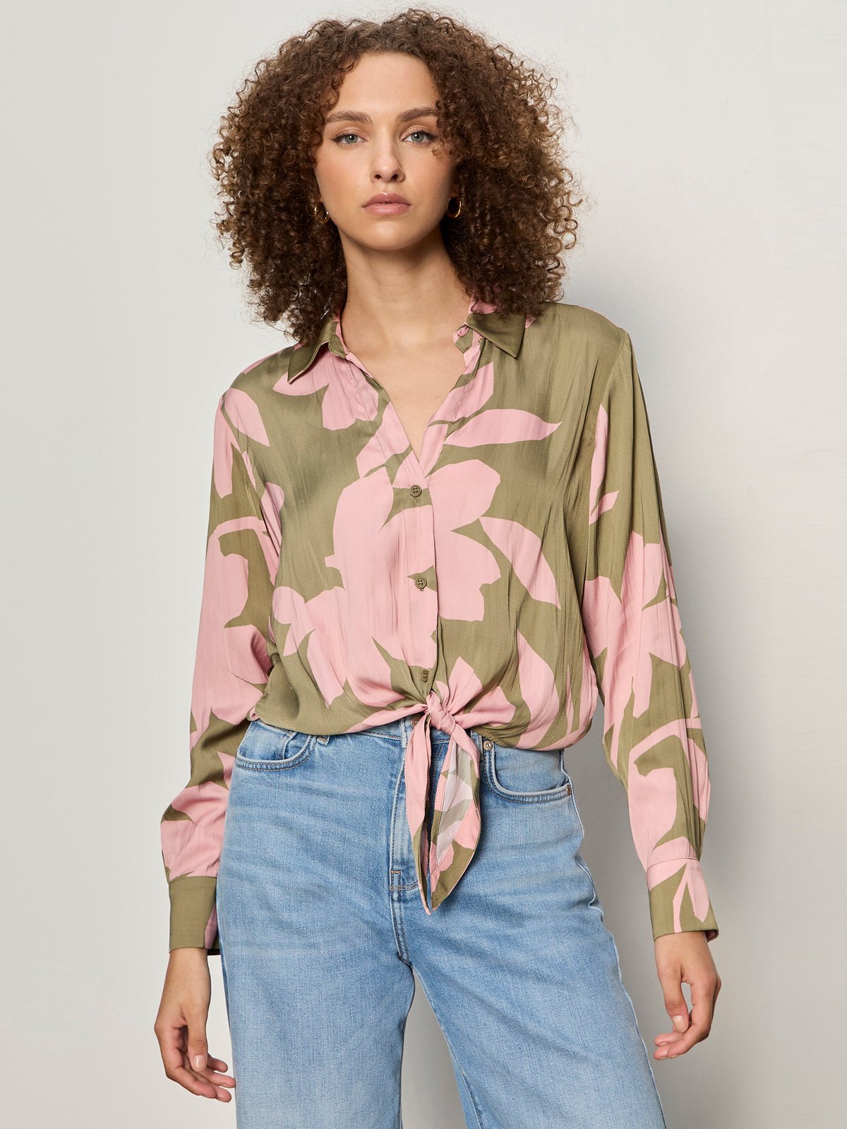 Lover Tie Shirt Pink Silhouette