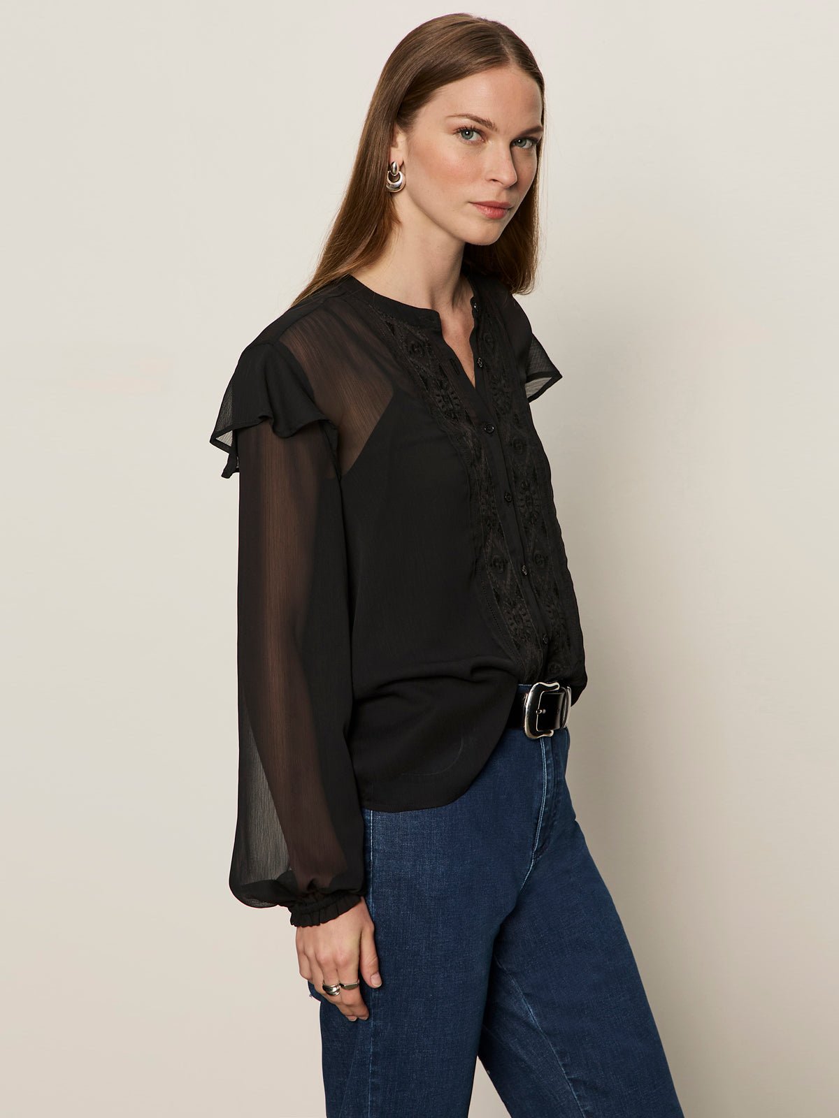 Nostalgia Embroidered Blouse Black